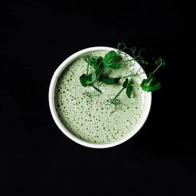 Bio Knochenbrühe Frühlingskraft Kräuter-Huhn im Glas – Premium Grüne Blätter