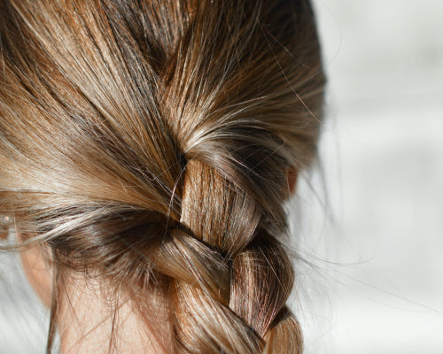 Glänzende Haare: 5 Routinen für gesundes und starkes Haar