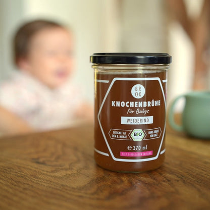 Bio Knochenbrühe Baby im Glas – Tisch