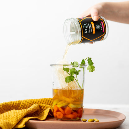 Bio 5 Liter Knochenbrühe Klassik Huhn im Glas – Koriander